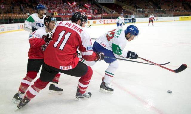 EISHOCKEY-WM - DIVISION IA:  OeSTERREICH - ITALIEN