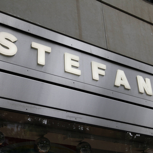 Stefanel Markenlogo der Modemarke Stefanel Markenlogo der Modemarke