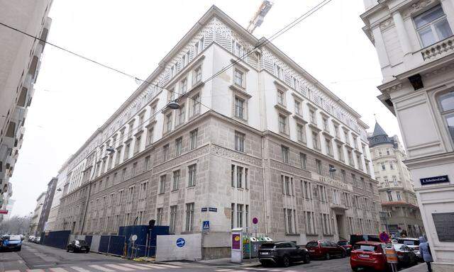 In der Riemergasse wird es angeblich doch ernst: Das alte Handelsgericht soll zum Vienna Court mit Appartements und Fünfsternehotel werden. Betreiber soll es aber noch keinen geben.