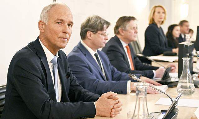 Innenministerium-Generalsekretär Peter Goldgruber war am Dienstag zum zweiten Mal im U-Ausschuss geladen. 