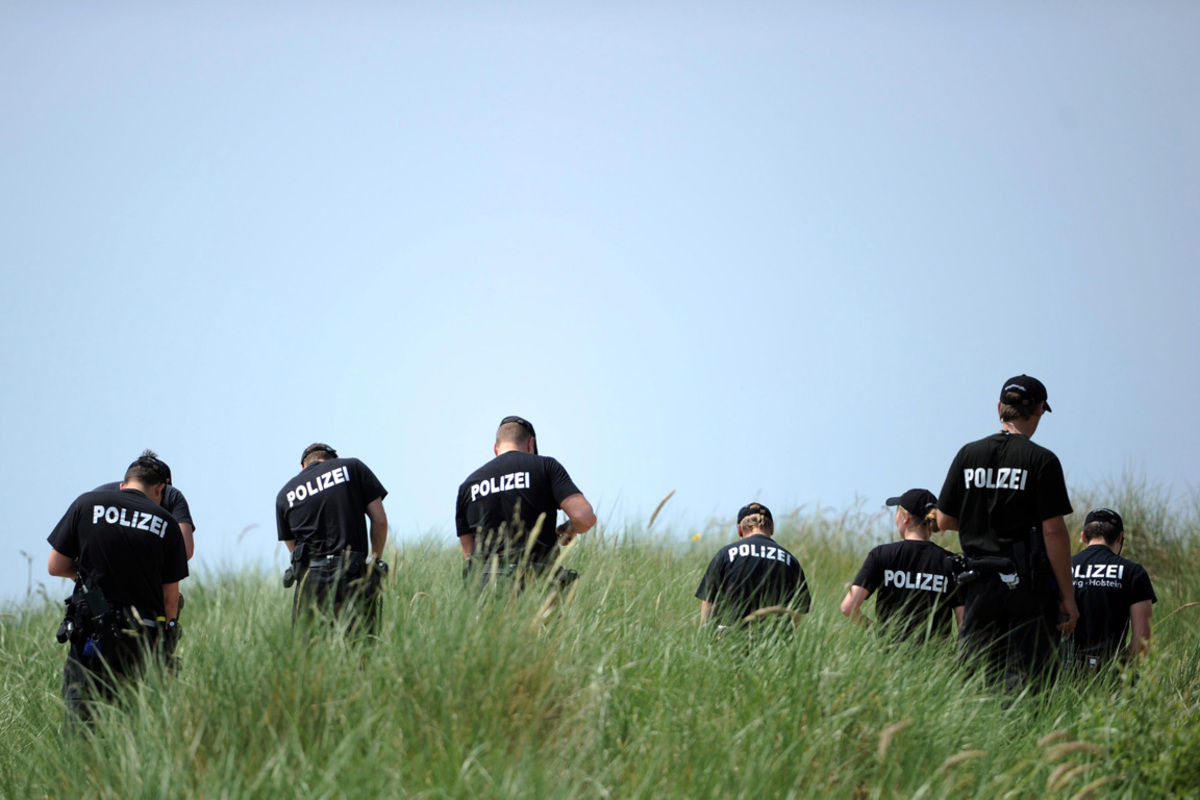 Nach dreitägiger Suche nach dem vermissten zehn Jahre alten Sebastian aus Wien hat die Polizei auf der Nordseeinsel die Leiche des Buben gefunden.