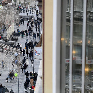 ++ THEMENBILD ++ CORONA: EINKAUFSSTRASSE / HANDEL