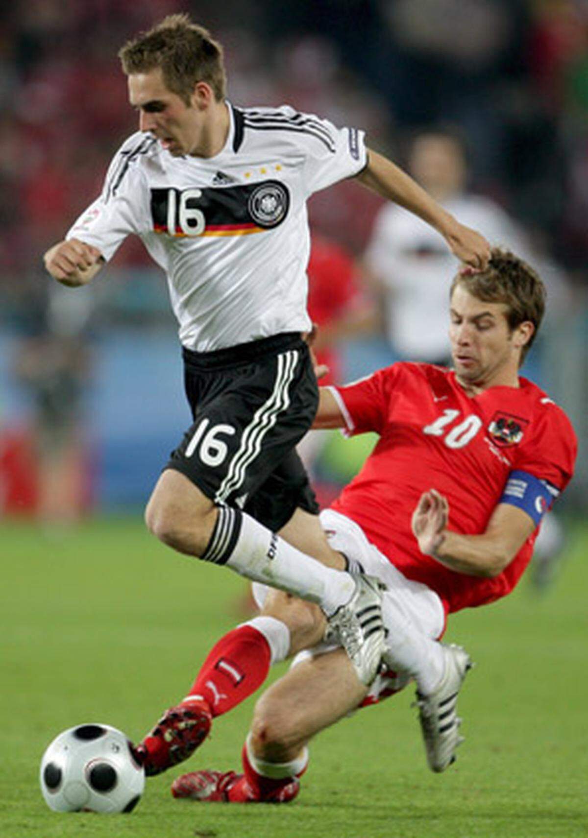 Auch im Nationalteam ging es steil bergab: Im Sommer 2008 erlebte Ivanschitz unter Teamchef Hickersberger noch sein bisheriges Highlight mit der Teilnahme an der Heim-EM als Kapitän.