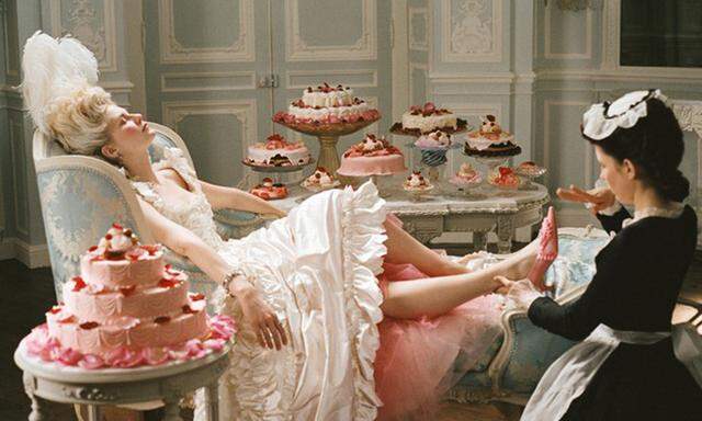 Aufnahme aus dem Filmdrama "Marie Antoinette", USA 2006, mit Kirsten Dunst.