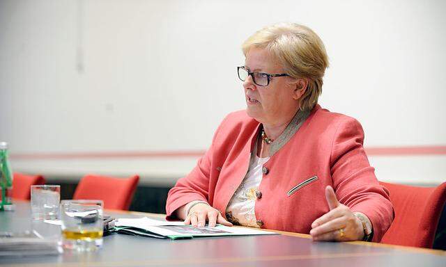 Eine ausführliche Debatte fordert ÖVP-Frauenchefin Dorothea Schittenhelm in ihrer Partei über das künftige Adoptionsrecht.