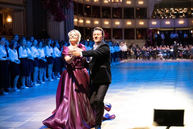 Viel Applaus bei Opernball-Generalprobe für Garanca und Beczala ...