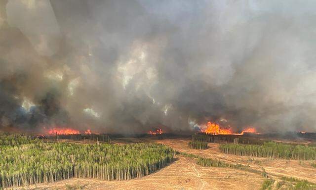 In Kanada wüten verheerende Waldbrände: Insgesamt sind 31 der 108 aktiven Waldbrände außer Kontrolle.
