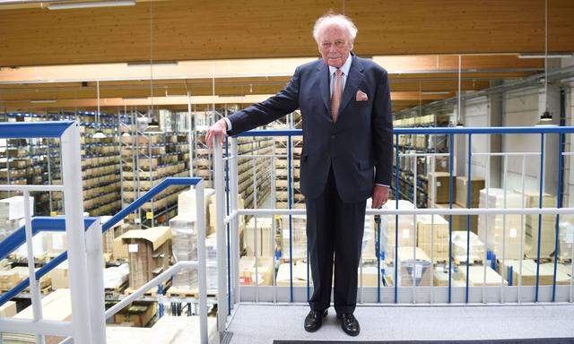 Der Patriarch zu Gast: Reinhold Würth in der Schraubenfabrik Schmid in Hainfeld, die seit 2004 zu seinem Konzern gehört.