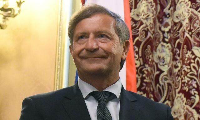 Der slowenischen Außenminister Karl Erjavec hofft auf Kooperation in Österreich.