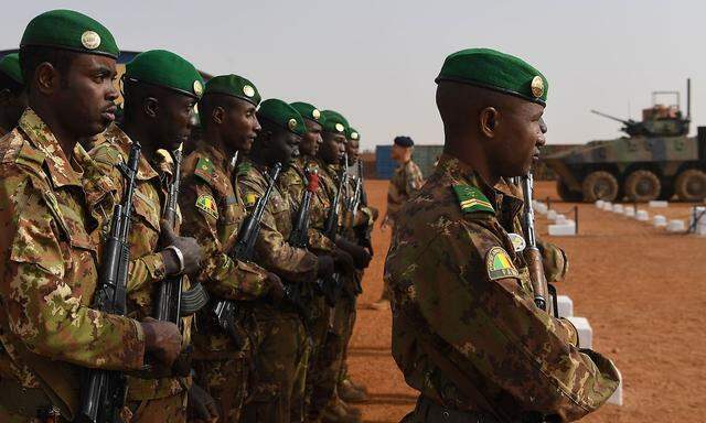 FRANCE-MALI-POLITICS-DEFENCE-DIPLOMACY