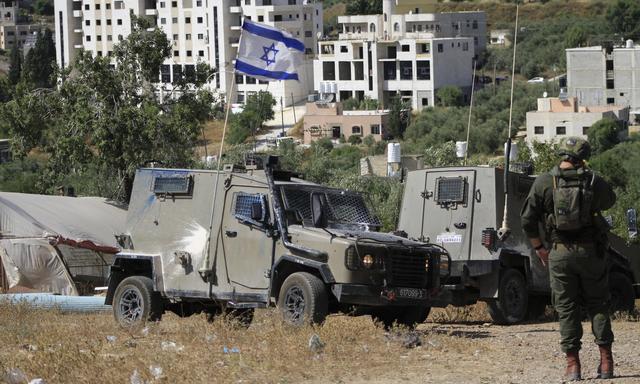 Konfrontation im Westjordanland bei Nablus nach einem palästinensischen Angriff auf Siedler.
