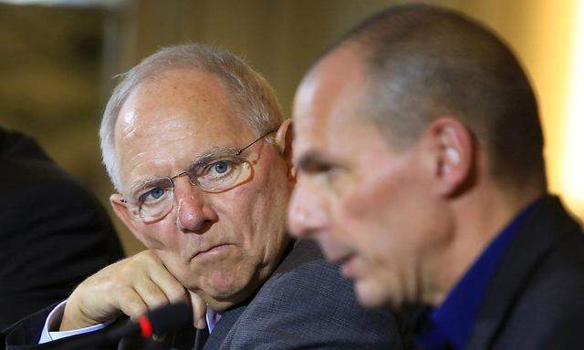 Varoufakis (r.) bei seinem deutschen Kollegen Wolfgang Schäuble