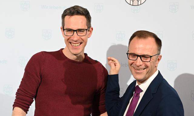 Der neue Bürgermeister in Salzburg, Bernhard Auinger (SPÖ), mit KPÖ-Frontmann Kay-Michael Dankl.