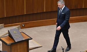 Slowakeis Langzeit-Ministerpräsident (2006-2010 und 2012-2018) Rober Fico ist am Mittwoch angelobt worden.