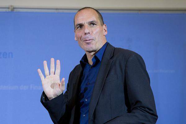 Zurückgetreten ist in der Früh indes überraschend sein Finanzminister Yanis Varoufakis.