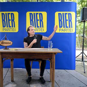 Bierpartei-Spitzenkandidat Dominik Wazny 
