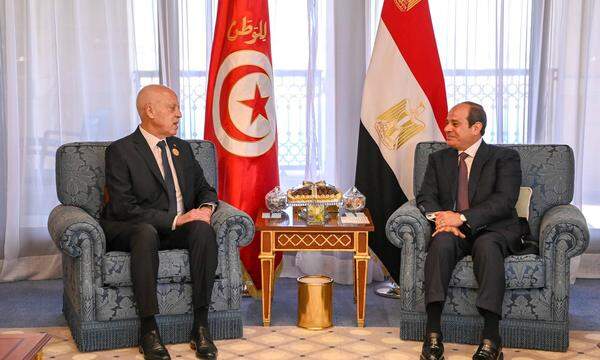 Europas Migrationshelfer in spe: Tunesiens Präsident Saied (li.) und sein ägyptischer Amtskollege al-Sisi. 