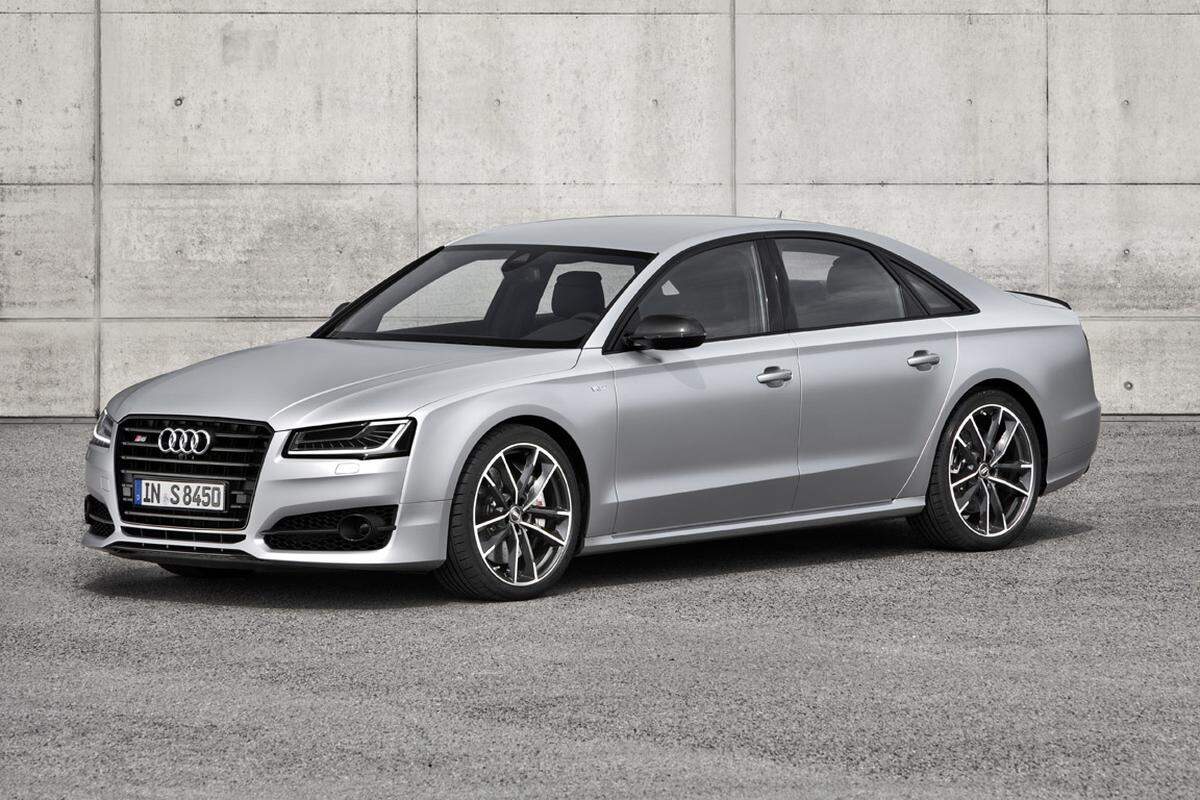 Gegen Aufpreis wird die Drosselung aufgehoben, dann erreicht der Audi bis zu 305 km/h.