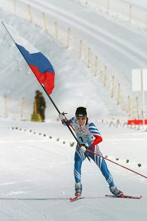 Zwischen 1989 und 2001 sammelte Larissa Lasutina elf Gold-, eine Silber- und zwei Bronzemedaillen - macht Platz drei für die russische Langläuferin.
