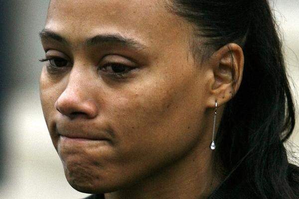 Im Gefängnis befand sich auch Ex-Sprinterin Marion Jones. Am 8. März 2008 trat sie eine sechsmonatige Haftstrafe wegen doppelten Meineids an. Im Oktober 2007 hatte sie gestanden, von Anfang September 2000 bis Juli 2001 gedopt zu haben.