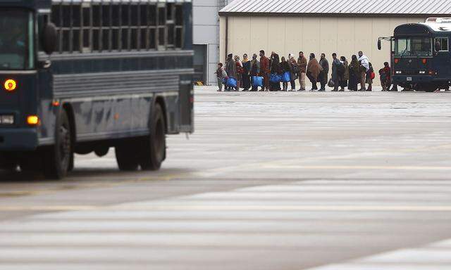 Evacuees from Afghanistan at the U.S. airbase in Ramstein