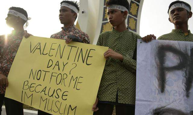 Indonesische Studenten protestieren.