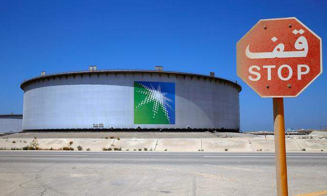 FILE PHOTO: An Aramco tank is seen at Saudi Aramco's Ras Tanura oil refinery and oil terminal