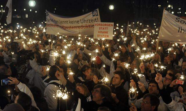 DEMONSTRATION DER WIENER SPITALSAeRZTE