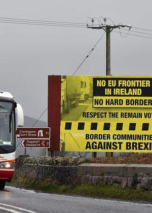 Die irische Regierung beharrt darauf, dass Großbritannien seiner Verpflichtung zur offenen Grenze nachkommt. 