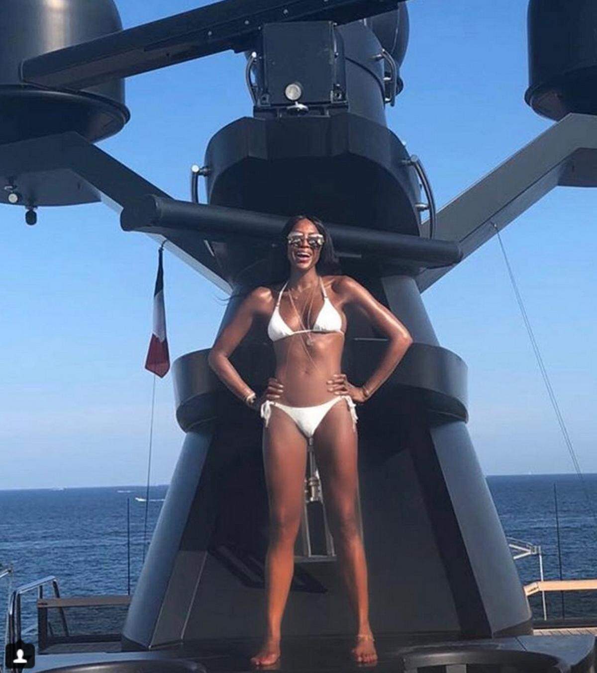 Supermodel Naomi Campbell ist bereits 48 Jahre alt. Locker 20 Jahre jünger könnte sie sein, wenn man sich ihren Urlaubsschnappschuss auf Instagram ansieht.