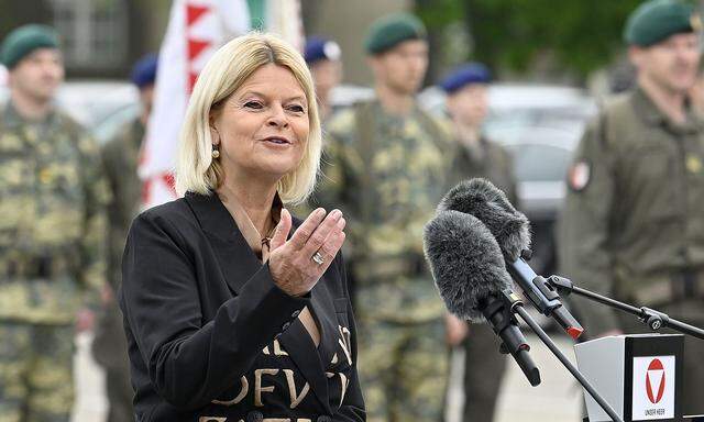 Verteidigungsministerin Klaudia Tanner.