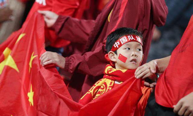 Noch müssen sich auch die chinesischen Fußballfans gedulden, Mitte April aber soll die Saison der Super League starten.