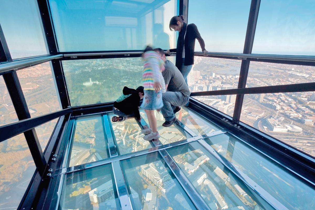 Nichts für schwache Nerven: Glaswürfel „The Edge“ in etwa 300 Meter Höhe.