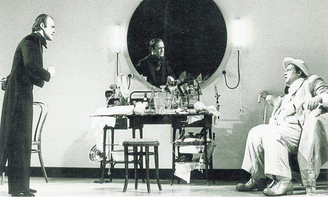 Ulrich Wildgruber (re.) und Bruno Ganz als Thomas Bernhards „Ignorant und der Wahnsinnige“ im Salzburger Landestheater, 1972.