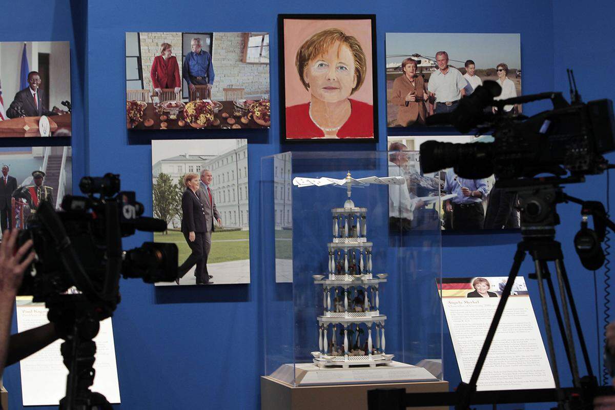 Die Ausstellung in Dallas im US-Staat Texas öffnet am heutigen Samstag und dauert bis zum 3. Juni.Die deutsche Kanzlerin Angela Merkel.