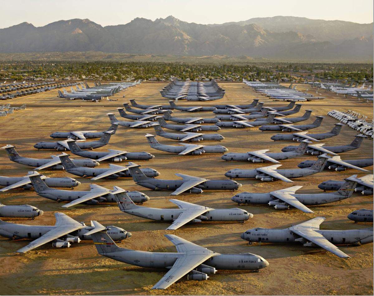 ... ausrangierte Flugzeuge, ...AMARC #5 . David-Montham AFB . Tucson, Arizona USA . 2006
