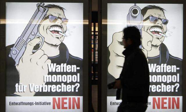 Schweizer stimmen über schärferes Waffenrecht ab