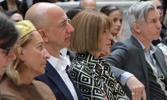 Jeff Bezos und Anna Wintour saßen bei der Fashion Week bereits zusammen in der ersten Reihe. 