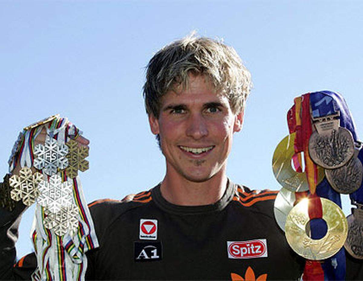 18. März: Felix Gottwald beendet seine höchst erfolgreiche Karriere. Der zweifache Olympiasieger von Turin 2006 aus Salzburg belegt zum Abschluss am Holmenkollen bei Oslo Rang zwei im Sprintbewerb der Nordischen Kombination. Der Finne Hannu Manninen war bereits als Weltcup-Gesamtsieger festgestanden.