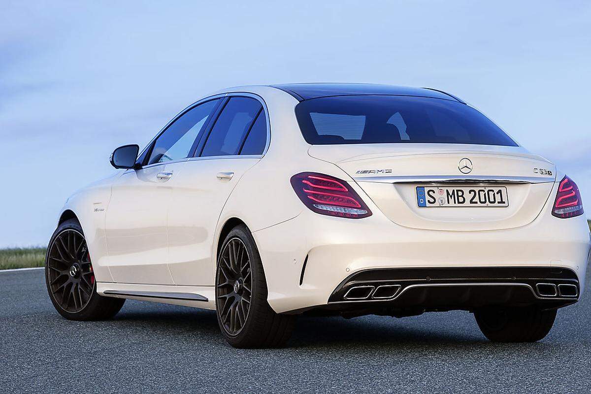 Der 4-Liter-V8-Biturbomotor leistet im C63 476 PS, im C63S sind es dann 510 PS.