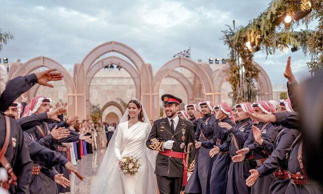 Jordaniens Kronprinz Hussein und seine Ehefrau Radschwa Al Saif. 