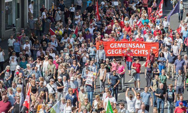 Kassel Kundgebung und Demonstration Kassel nimmt Platz No Pasaran Kundgebung und Demonstration am