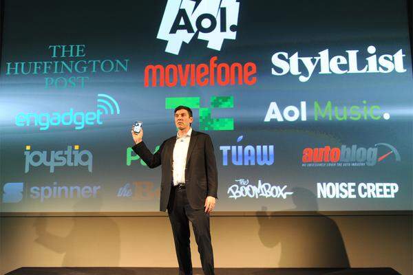 Für seinen BlinkFeed ist HTC eine Partnerschaft mit Aol eingegangen. Insgesamt sollen mehr als 1400 Quellen für Inhalte aus den Bereichen Nachrichten und Unterhaltung zur Verfügung stehen.
