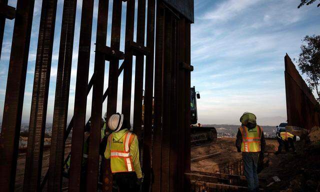 Der Streit um den Bau der Grenzmauer zu Mexiko legt die USA lahm.