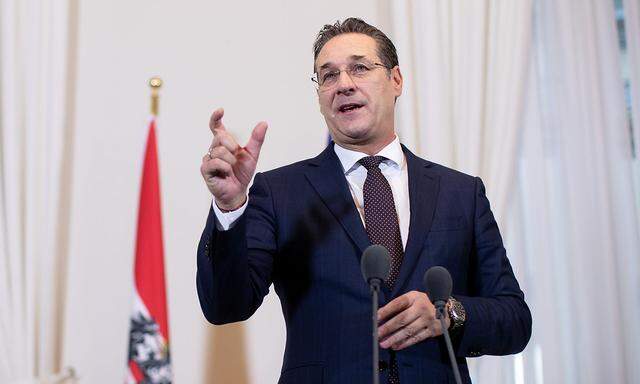 MINISTERRAT: STRACHE