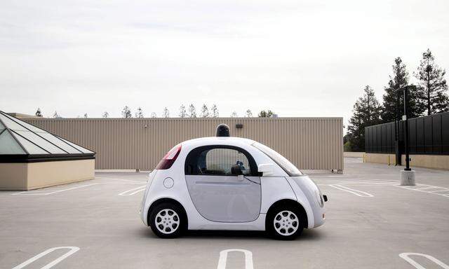 Das Google-Auto. Selbstfahrende Autos könnten die Zahl der Todesfälle im Straßenverkehr um 90 Prozent senken. Aber dafür müssen sie sich auf dem Markt durchsetzen. 