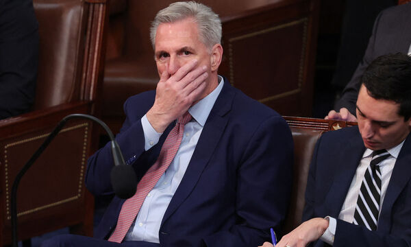 Kevin McCarthy bekommt Gegenwind aus der eigenen Partei zu spüren: In bislang drei Wahlgängen ist er an der nötigen Mehrheit gescheitert.