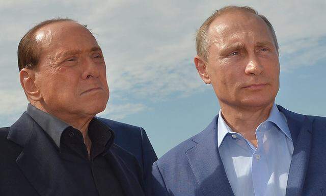 Berlusconi und Putin auf einem Archivbild aus dem Jahr 2015.