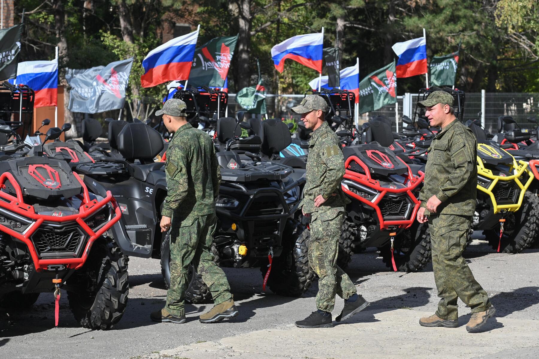 Russland wirbt für neue Rekruten mit Schuldenerlass