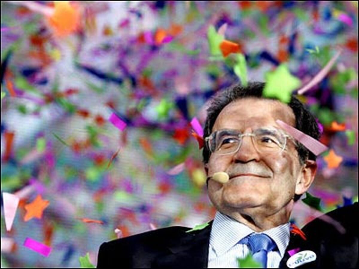 APRIL4. April: Nach monatelangen zähen Verhandlungen einigen sich der österreichische EU-Ratsvorsitz und das Europaparlament über das Mehrjahresbudget für 2007 bis 2013. Dadurch sind zahlreiche EU-Programme weiter gesichert, was vor allem den Empfängerländern der Strukturhilfen ein Anliegen ist. 10. April: (BILD) Bei den Parlamentswahlen in Italien siegt das Mitte-Links-Wahlbündnis "Unione" unter Führung von Oppositionschef Romano Prodi knapp über die Mitte-Rechts-Allianz um Regierungschef Silvio Berlusconi. Dieser verlangt, letztlich erfolglos, eine Neuauszählung der Stimmen. 11. April: Der Iran weitet seine umstrittenen Aktivitäten zur Urananreicherung erheblich aus und nimmt in der Anlage von Natanz 164 Zentrifugen in Betrieb. Präsident Mahmoud Ahmadinejad erklärt im Fernsehen, sein Land sei dem "Club der Nuklearstaaten beigetreten".